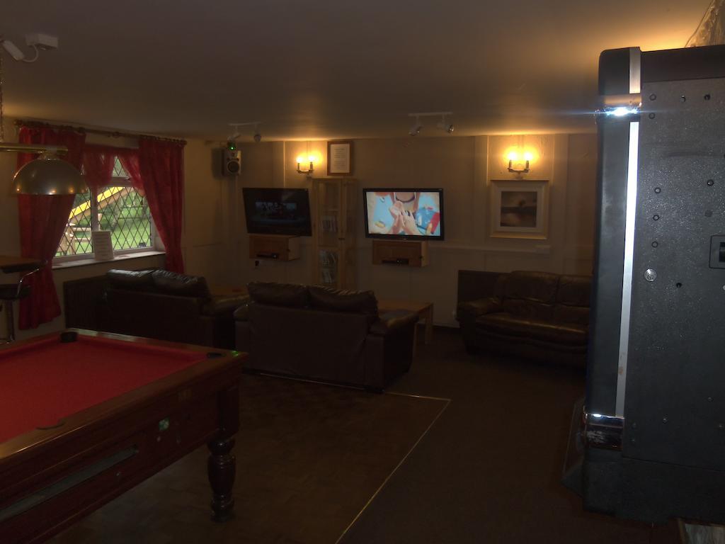The Cross Inn Cauldon Экстерьер фото