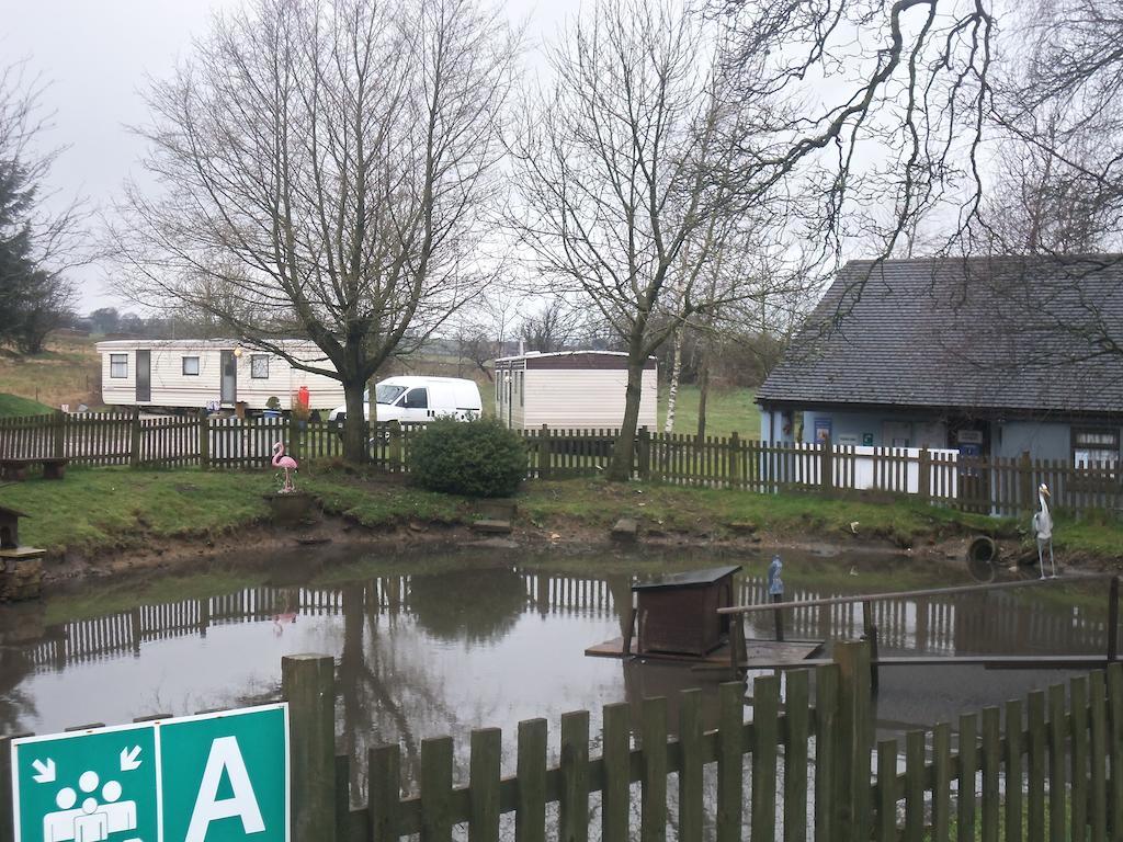 The Cross Inn Cauldon Экстерьер фото