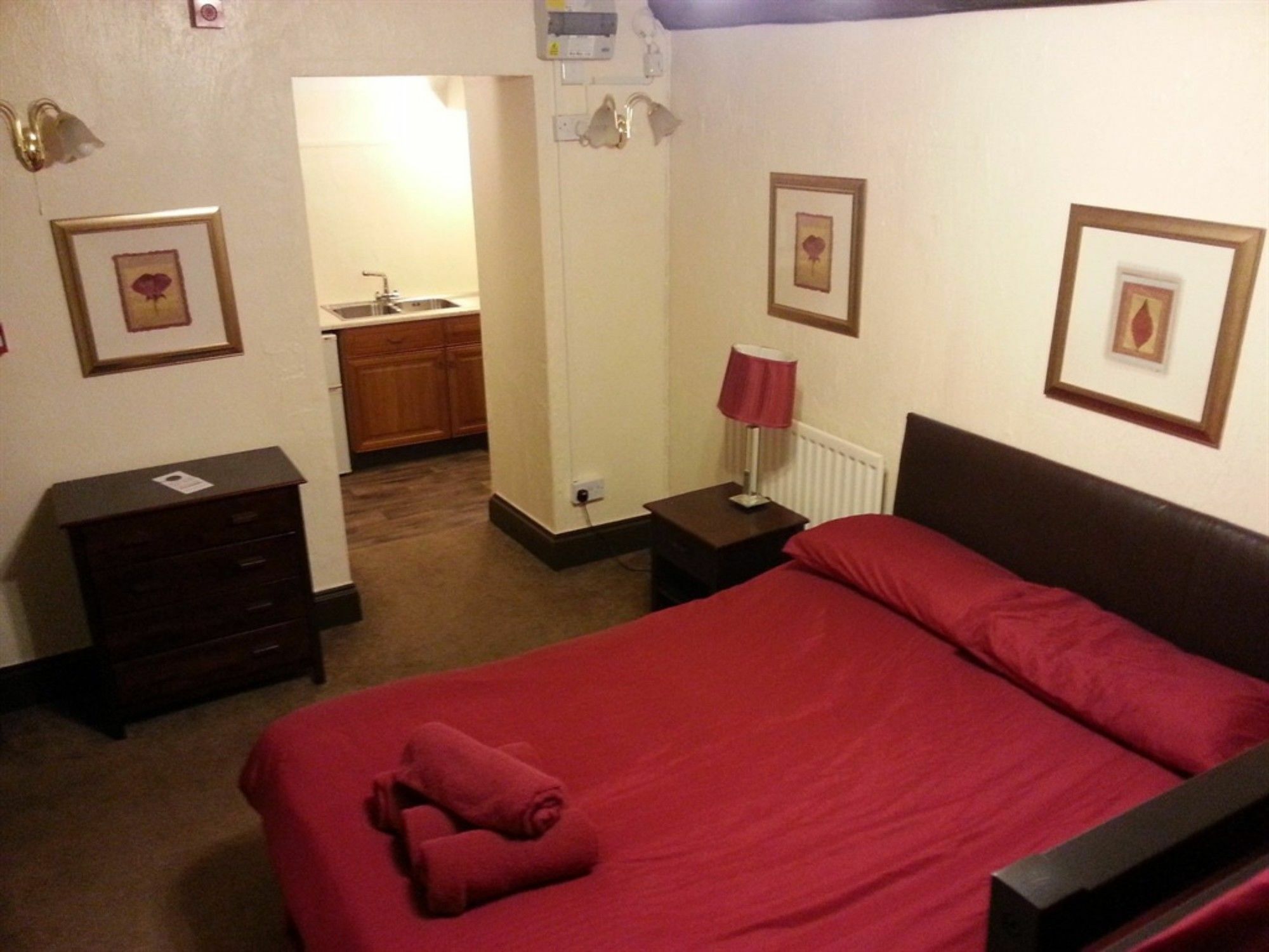 The Cross Inn Cauldon Экстерьер фото
