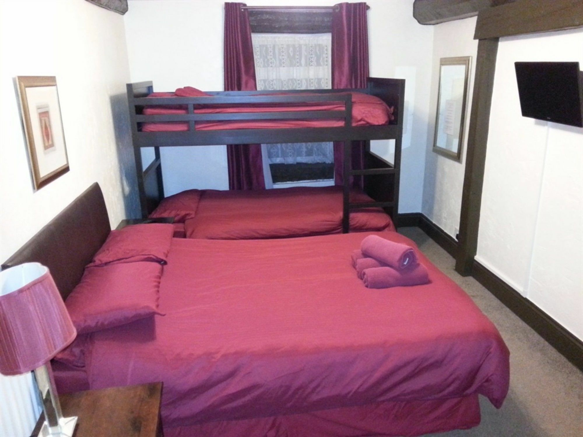 The Cross Inn Cauldon Экстерьер фото